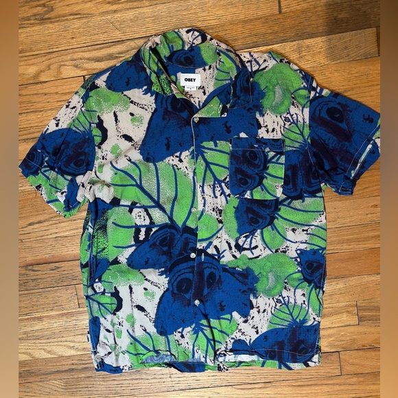 OBEY Men’s Button Up Top Size Medium - Picture 2 of 8